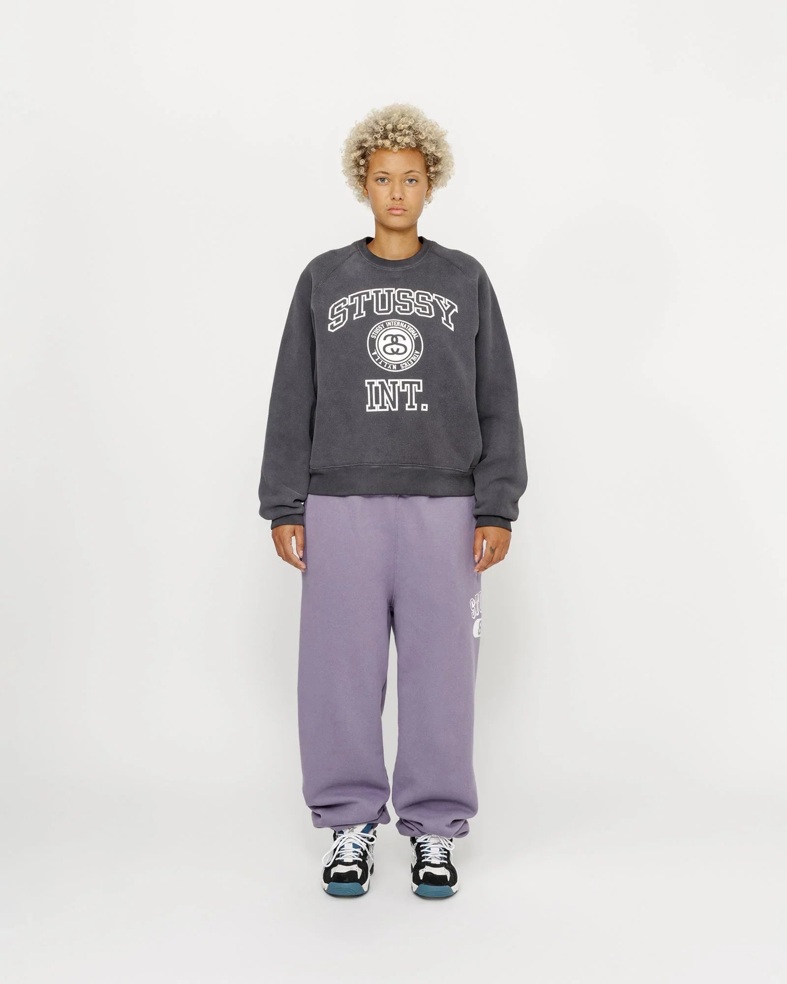 OVERLOCK VARSITY RAGLAN CREW - Four Street