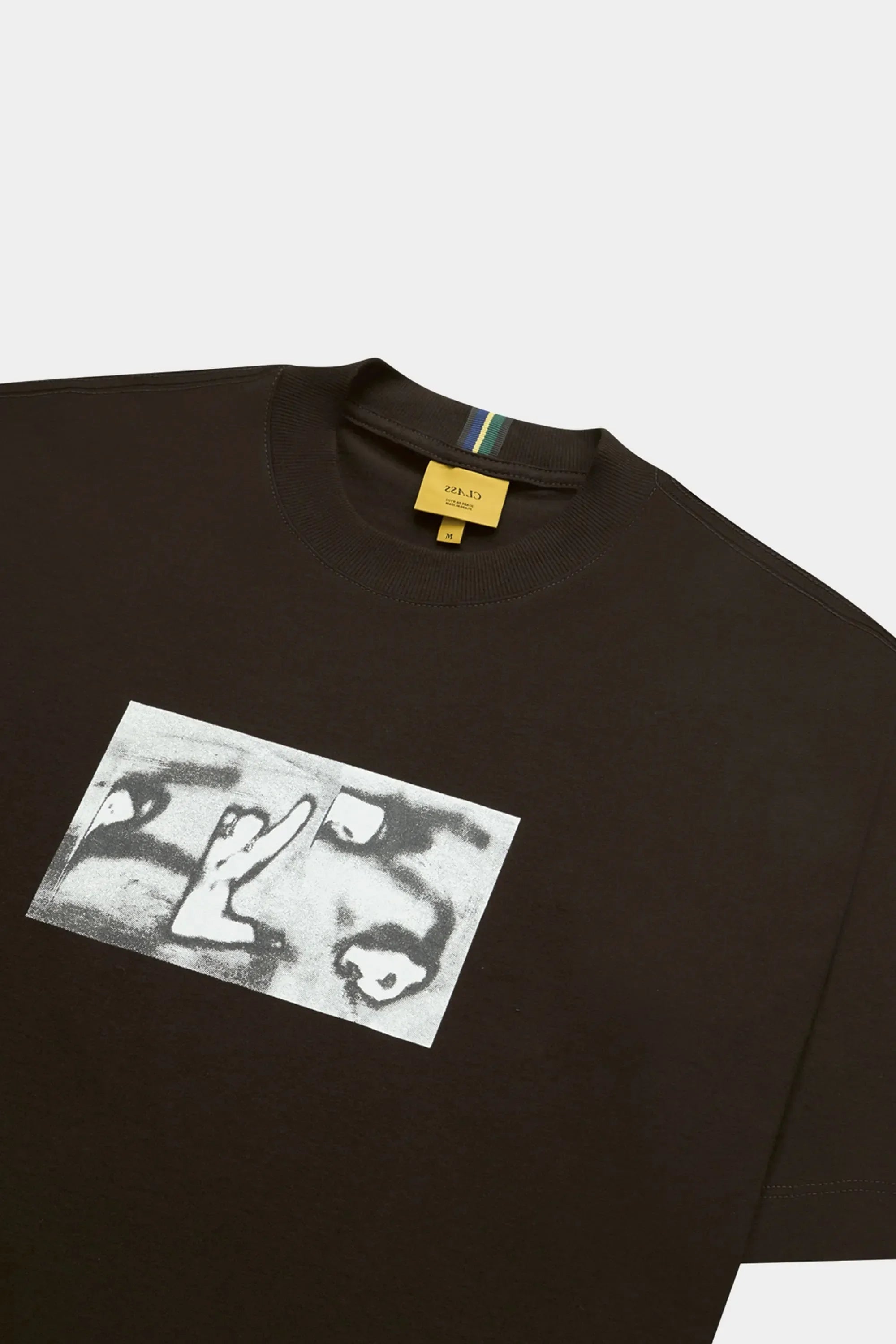 Camiseta Class CLS Hands (Brown) - Four Street