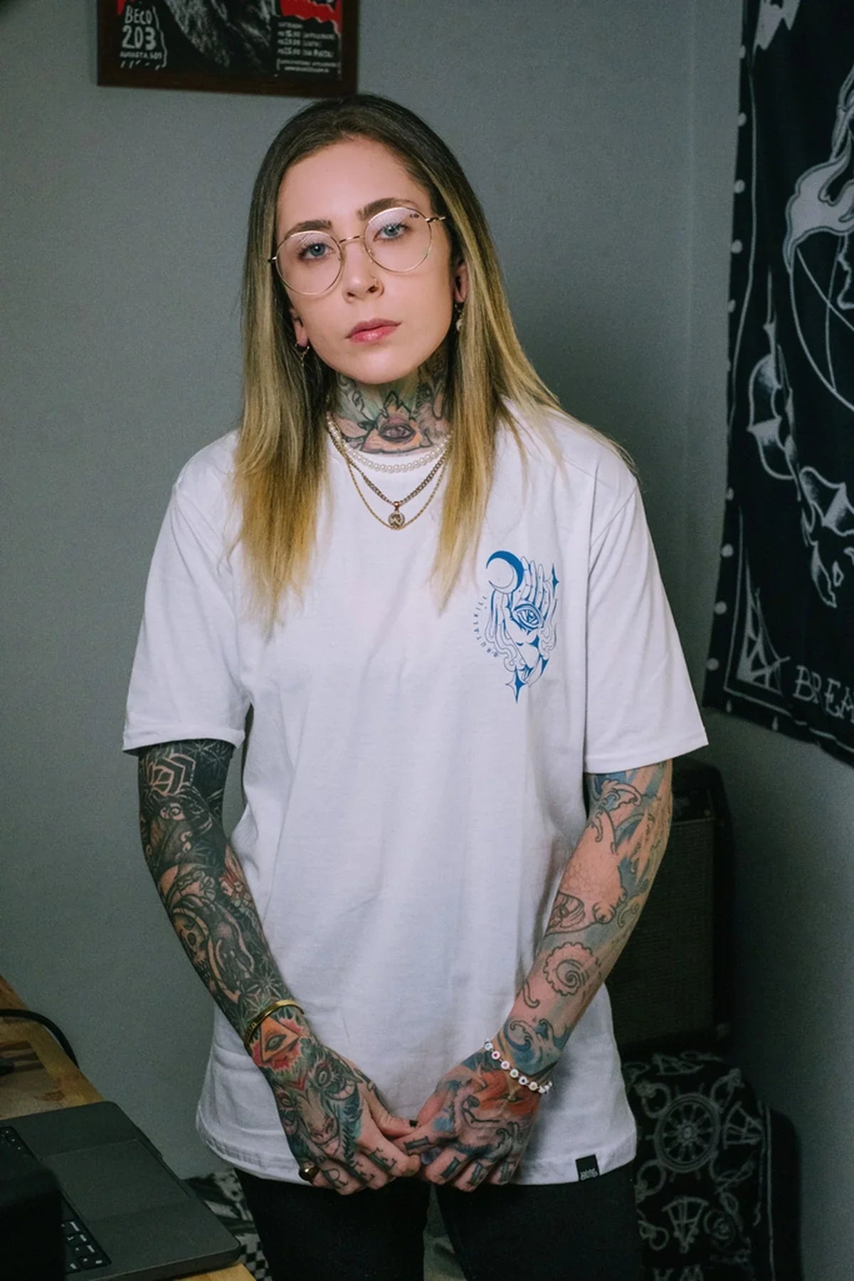 Camiseta - Hands - Four Street