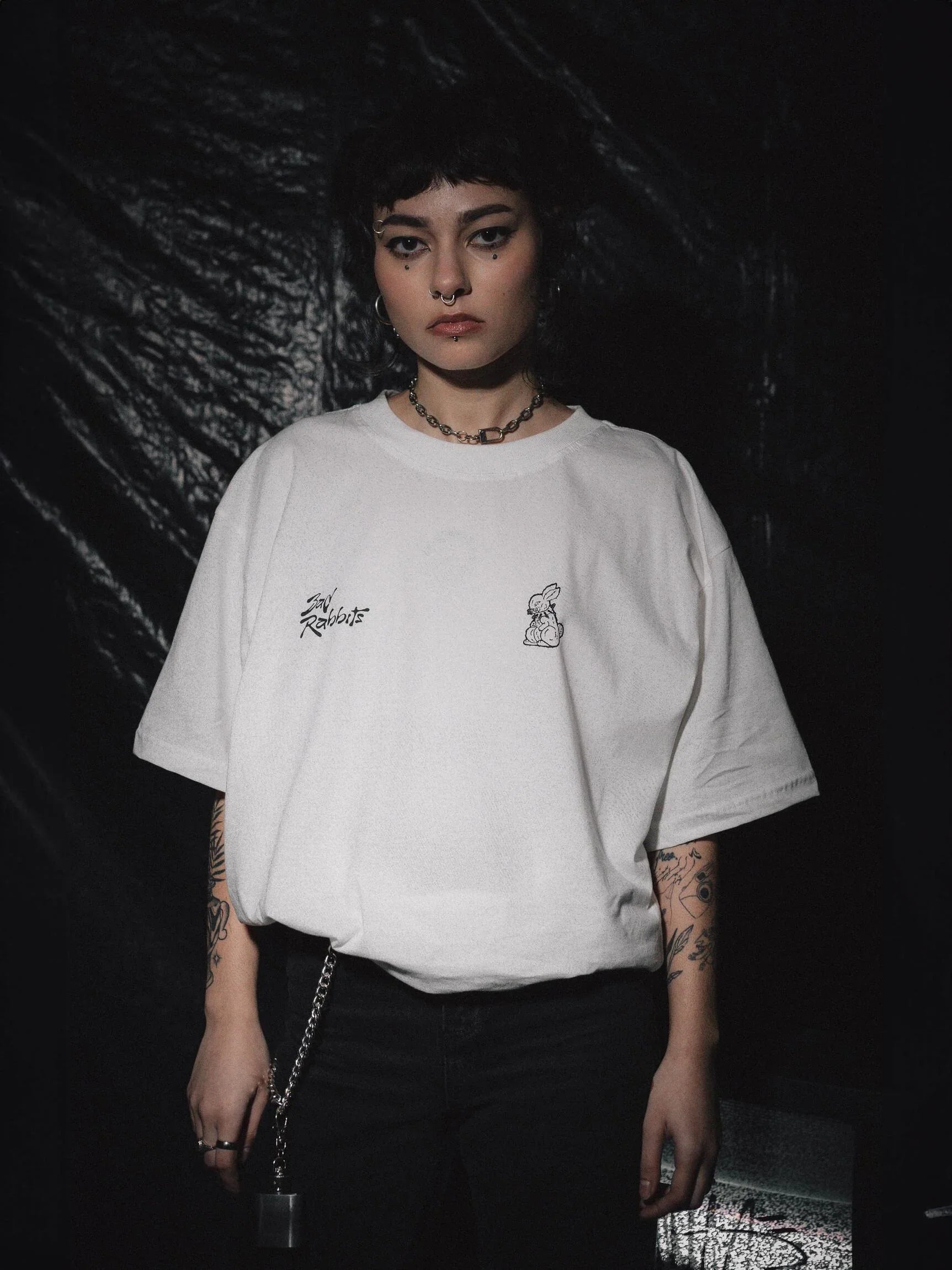 Camiseta Bad Rabbits Off White - Four Street