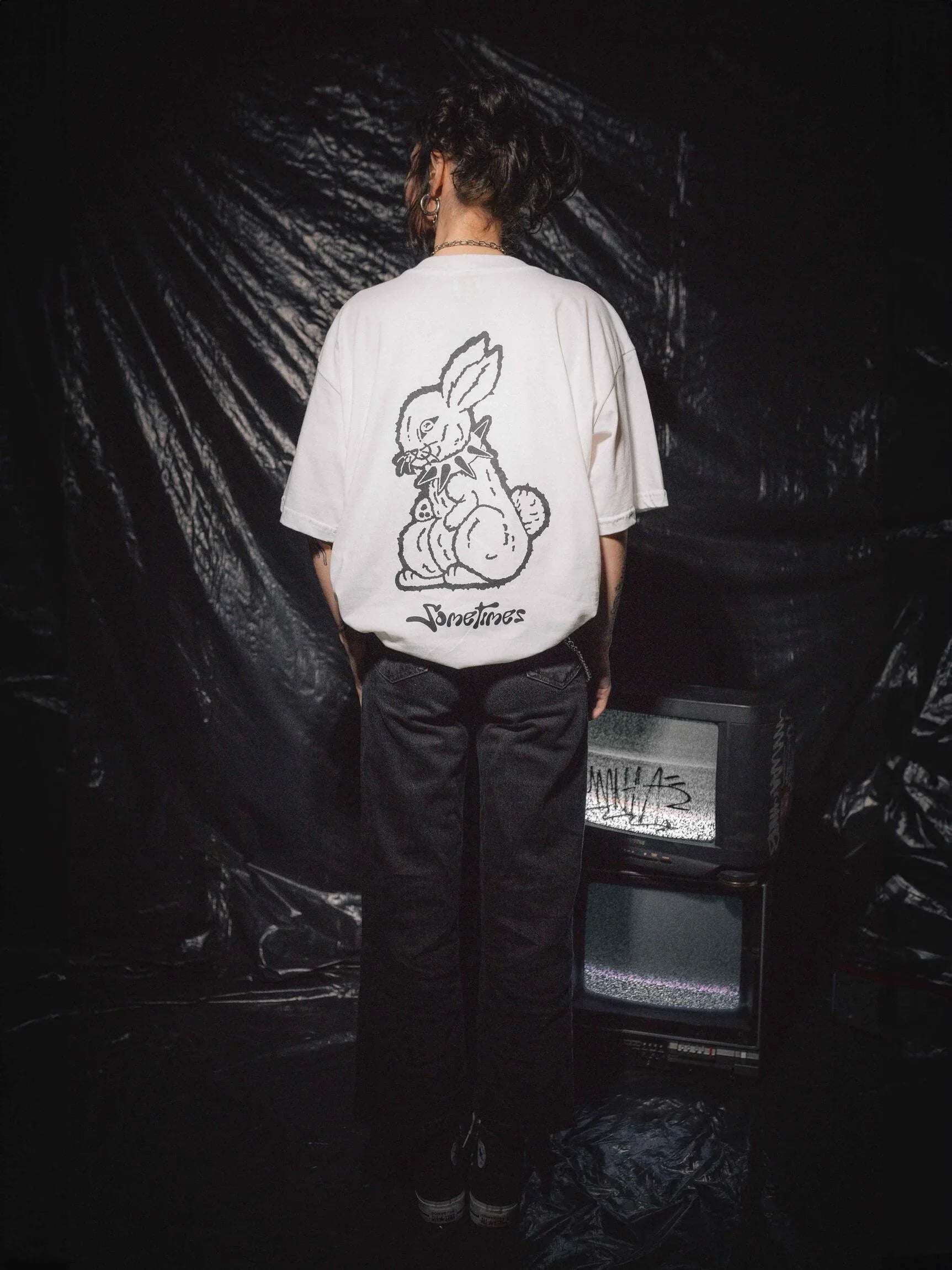 Camiseta Bad Rabbits Off White - Four Street