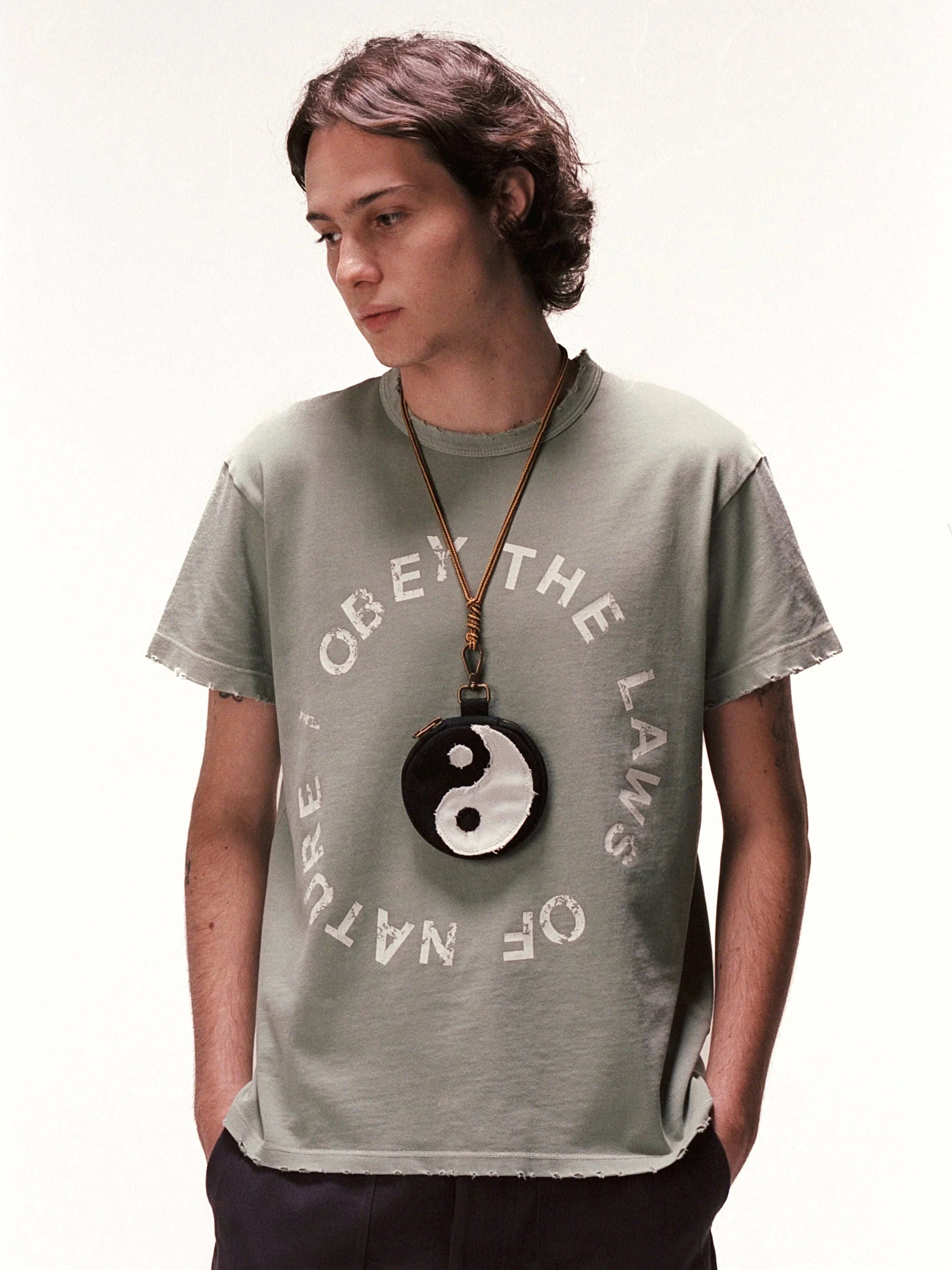 I Obey Fitted Tee - Light olive - Four Street