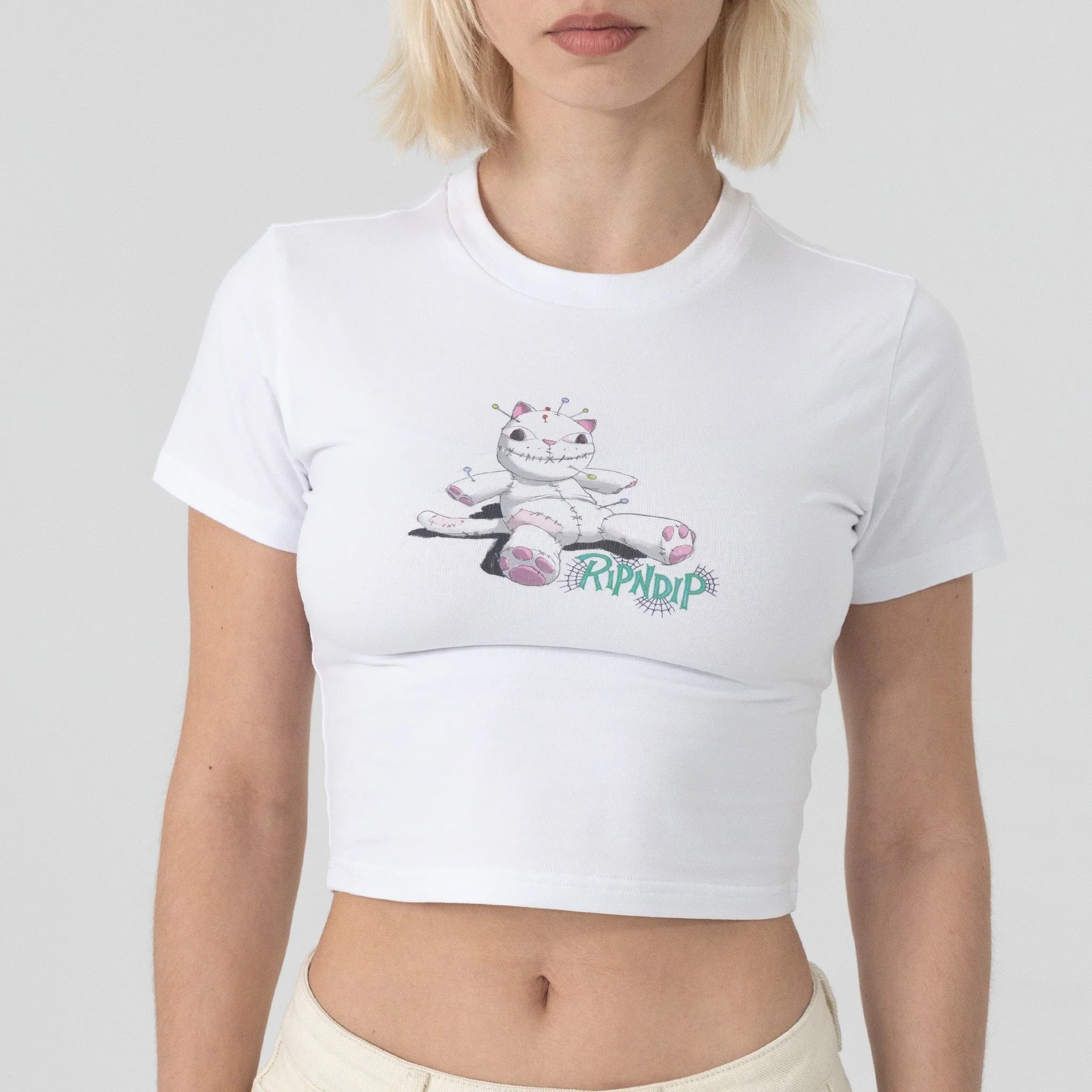 Travis Cropped Baby Tee (White) - Camiseta - Four Street