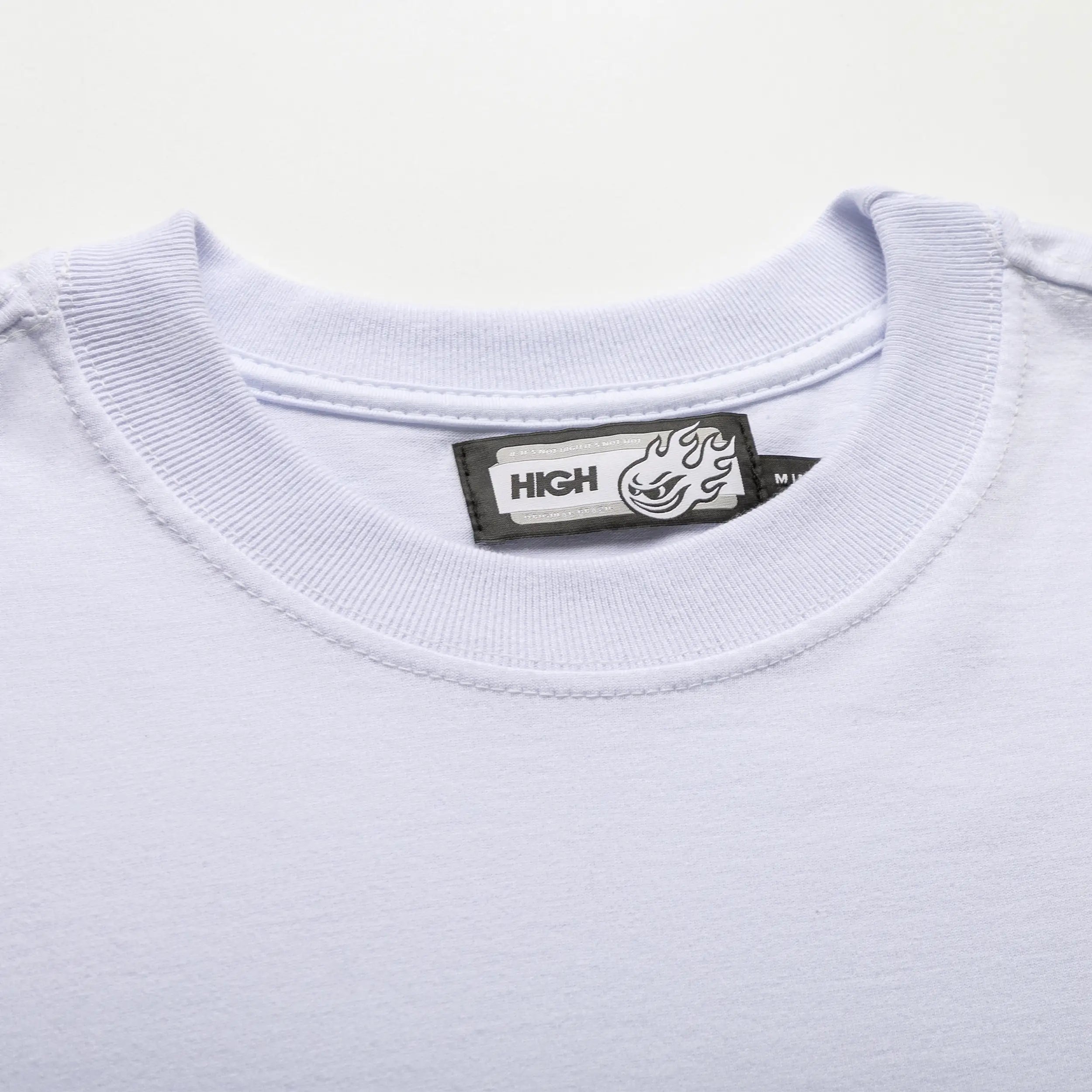Tee Lift White