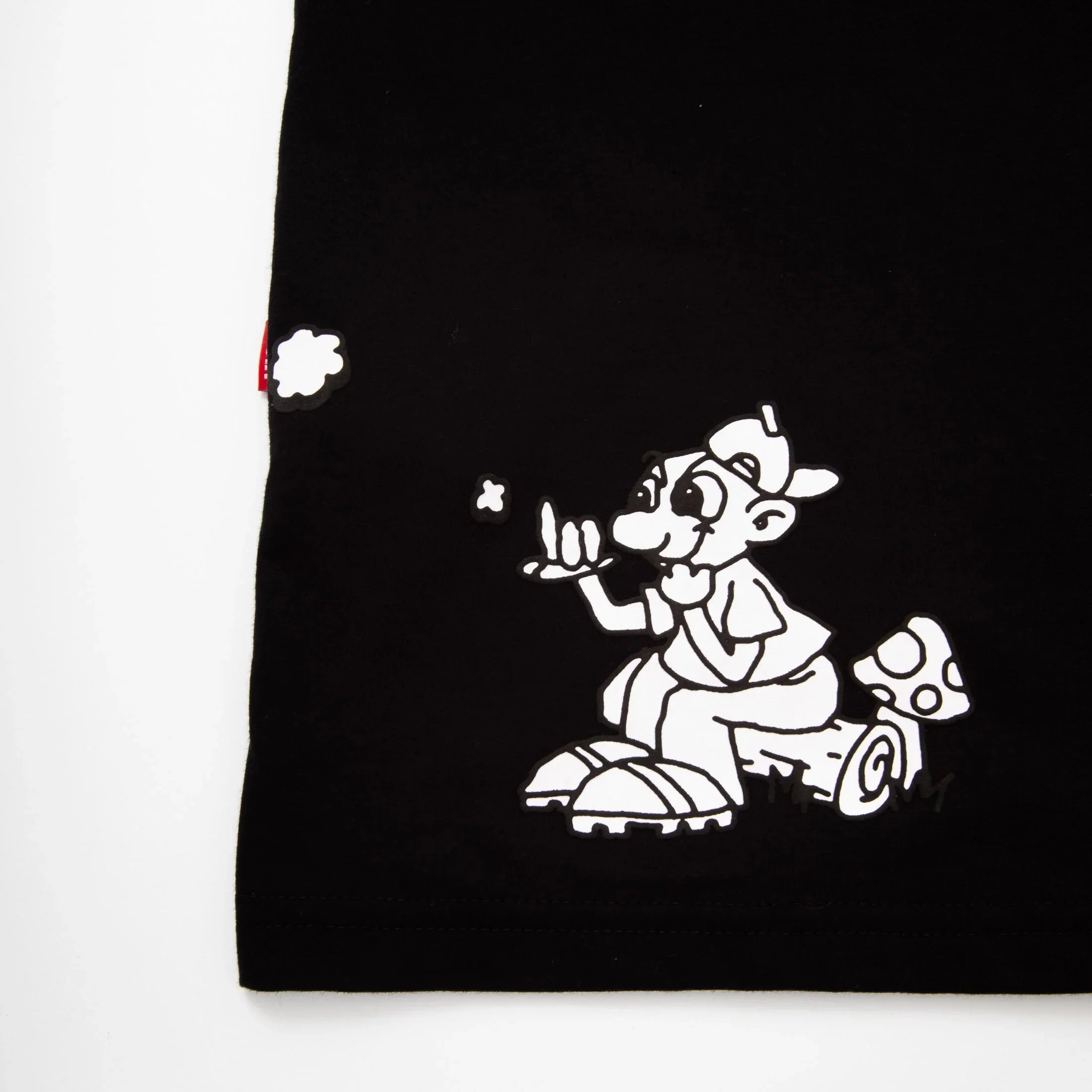 Tee Smoker Black - Four Street