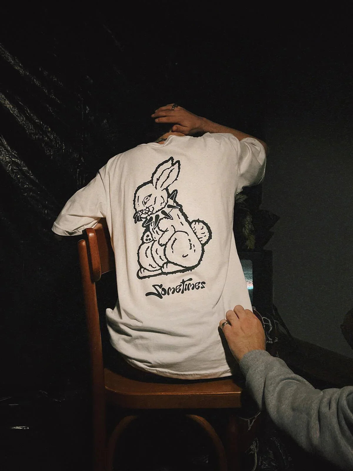 Camiseta Bad Rabbits Off White - Four Street