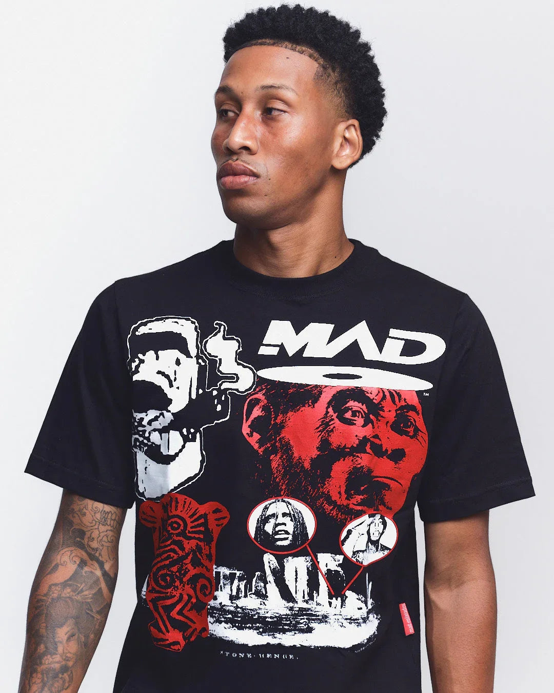 CAMISETA STONE HAND PRETA - Four Street