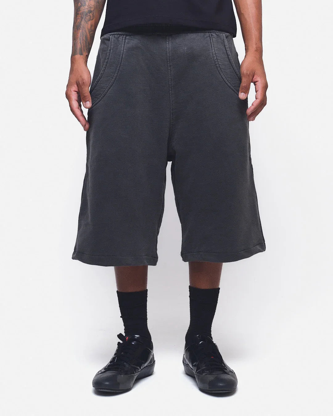 BERMUDA MOLETINHO DOUBLE HAND PRETO - Four Street