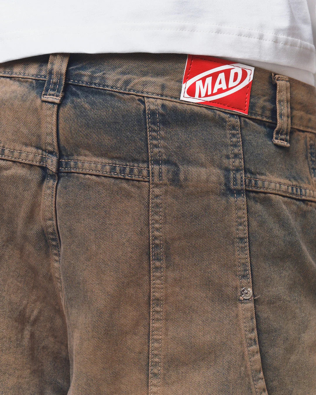 BERMUDA JEANS CURVALÍNEA DOUBLE HAND MARROM - Four Street