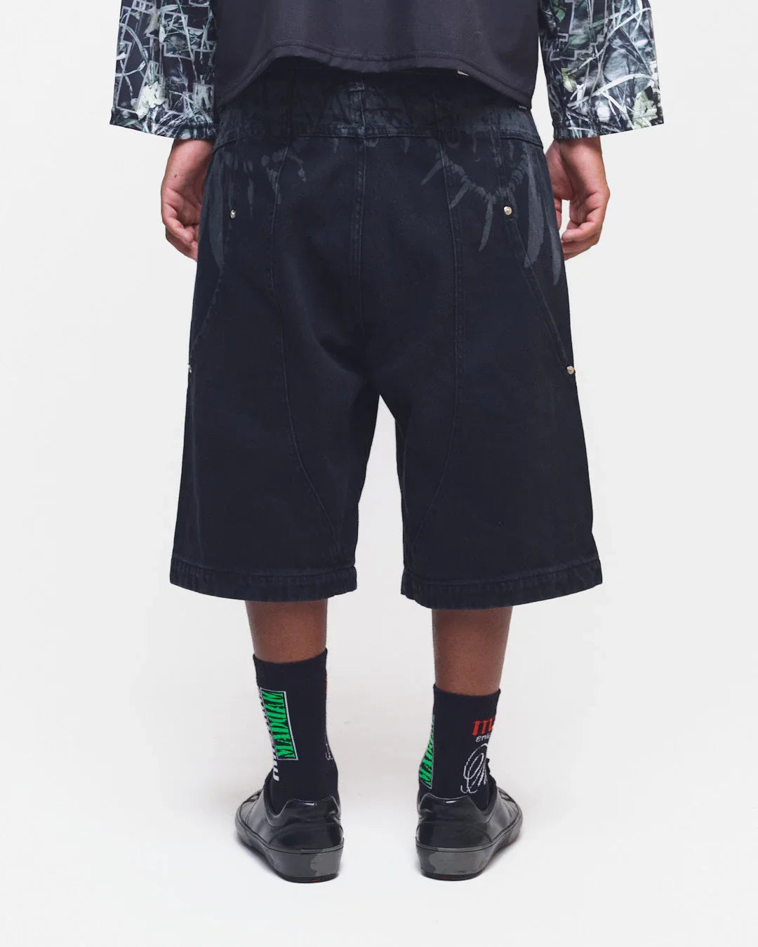 BERMUDA JEANS CURVALÍNEA CINTO TRIBAL - Four Street