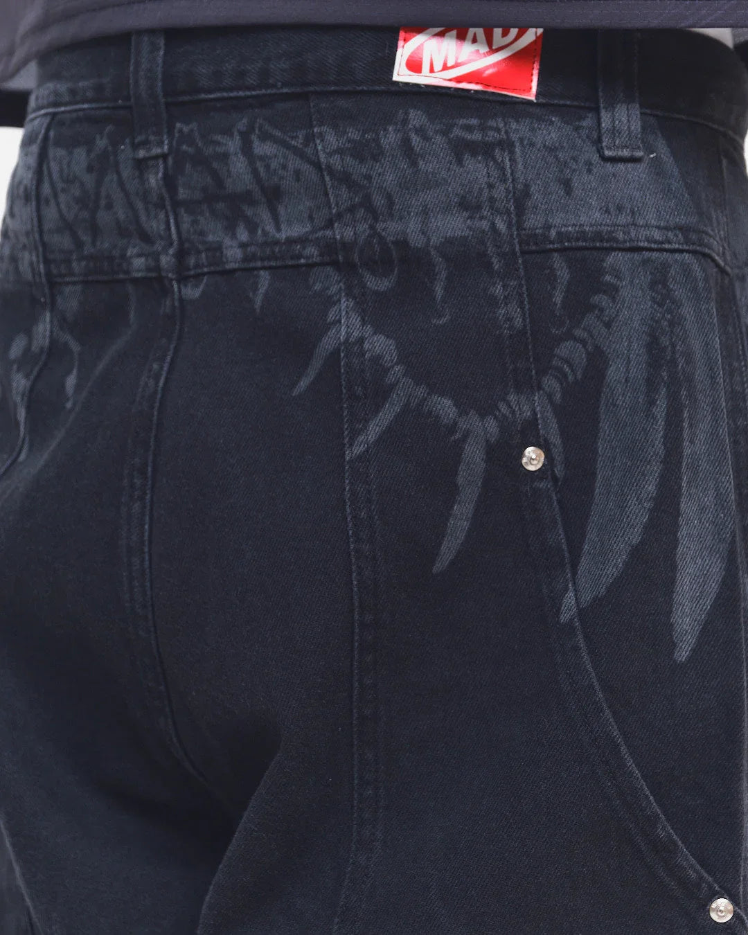 BERMUDA JEANS CURVALÍNEA CINTO TRIBAL - Four Street