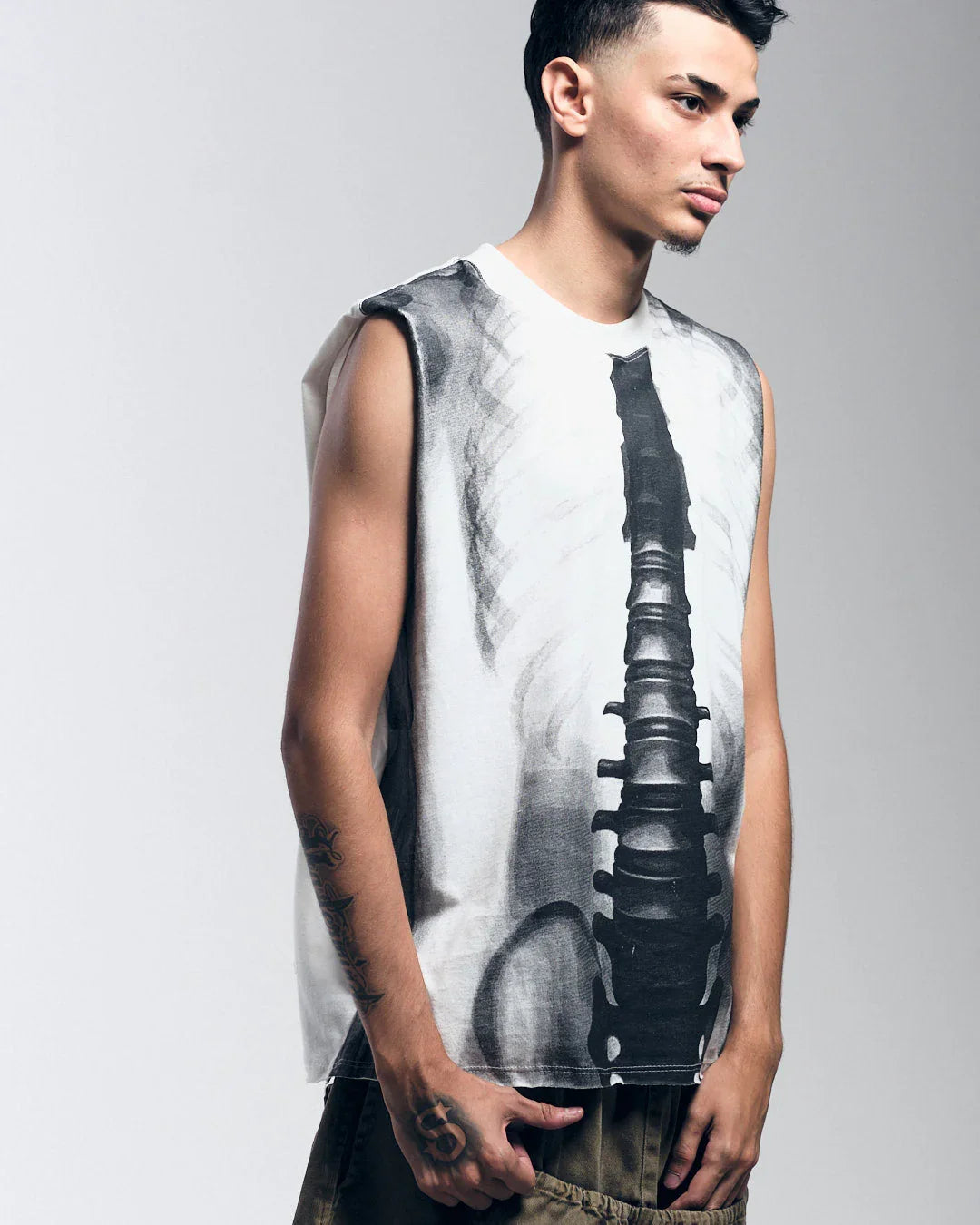 REGATA RAIO X - Four Street