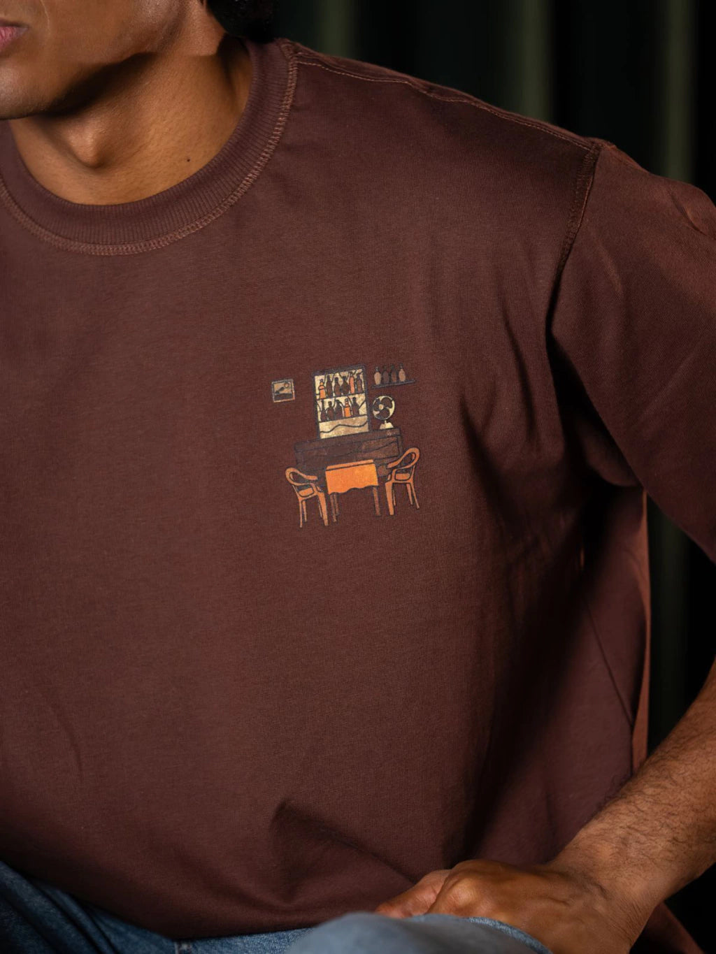 Camiseta Over Cena em Ladrilho