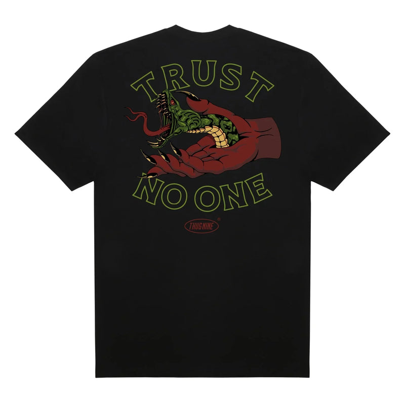 CAMISETA TRUST NO ONE - Four Street