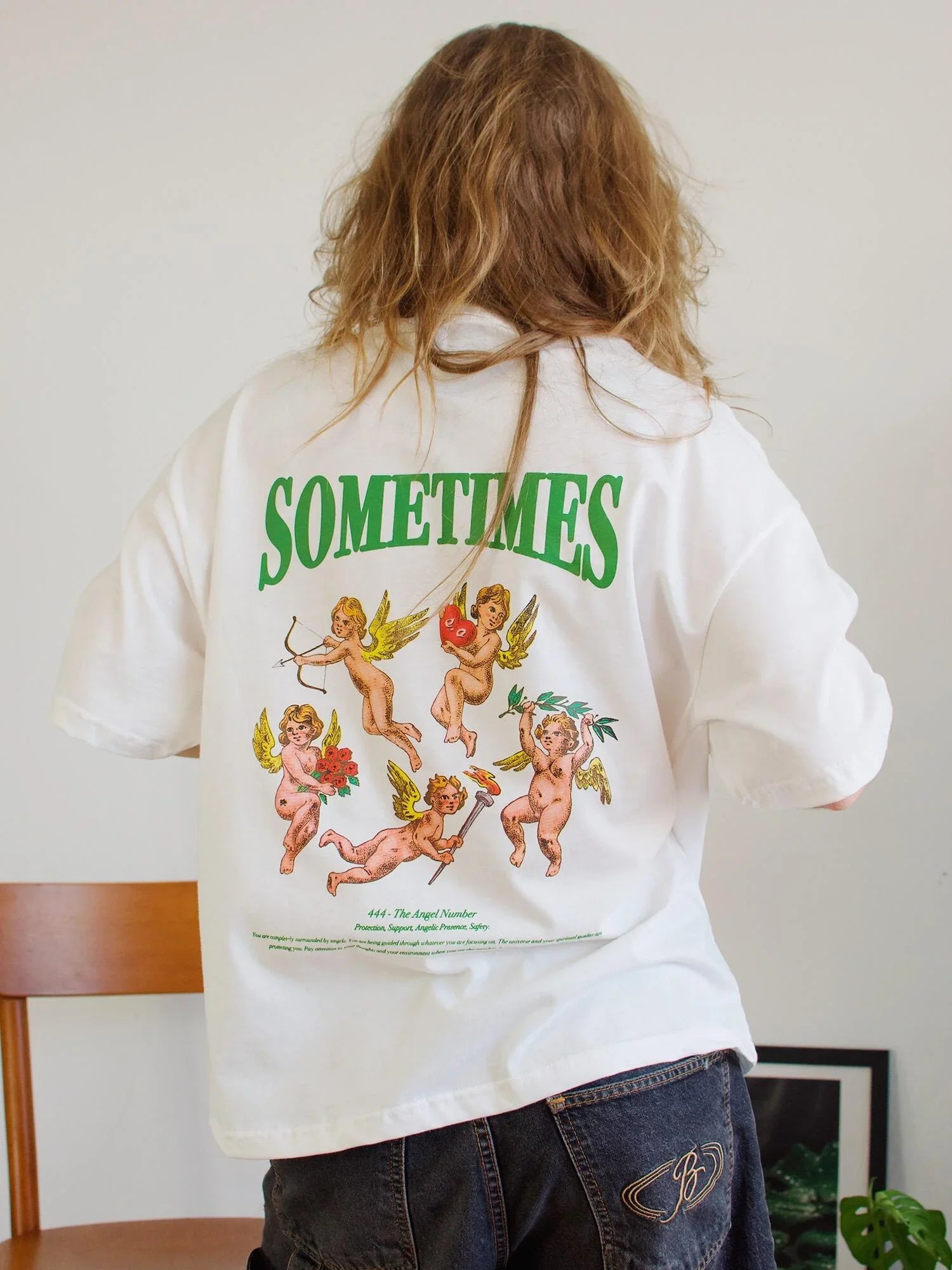 Camiseta Boxy Angel Number Off White - Four Street