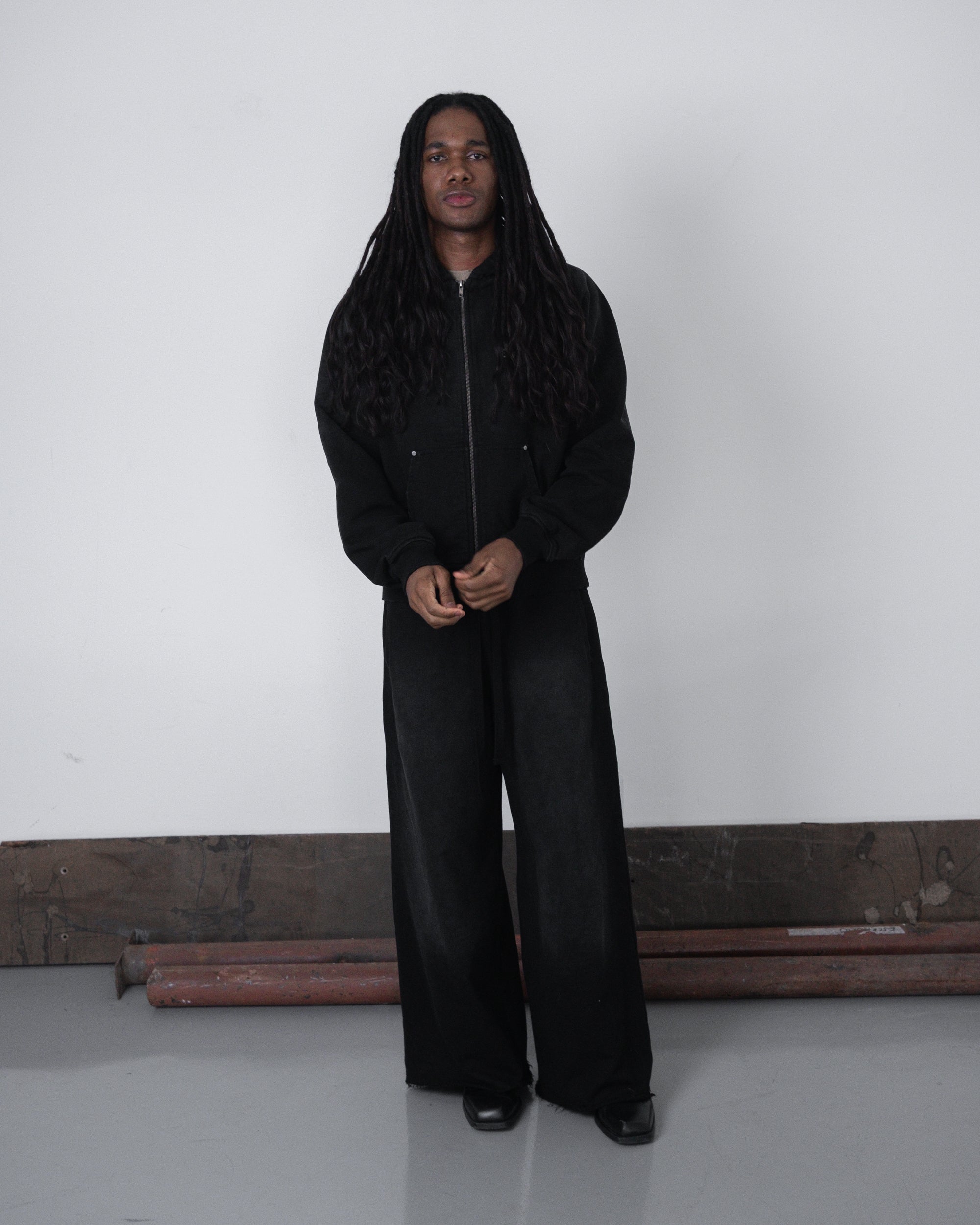 UNF LOOSE SWEATPANTS - BLACK
