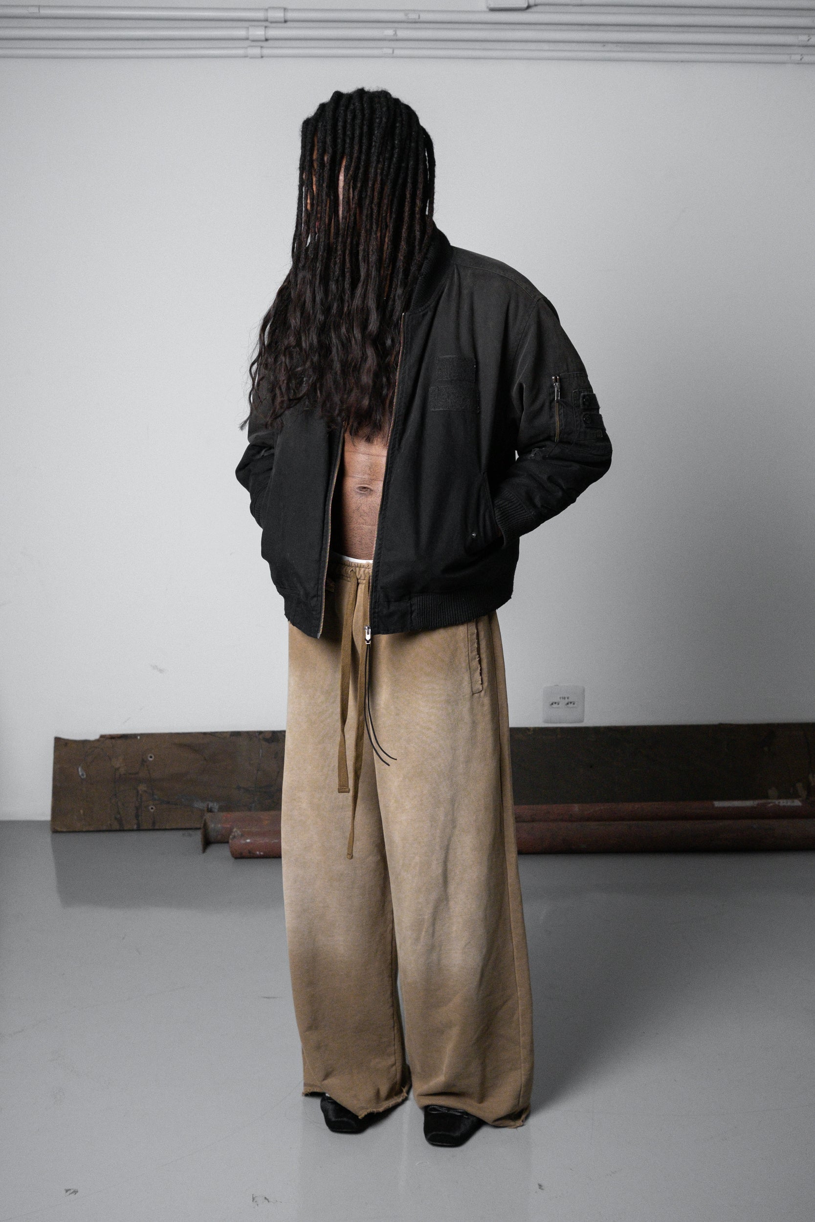 UNF LOOSE SWEATPANTS - SAND