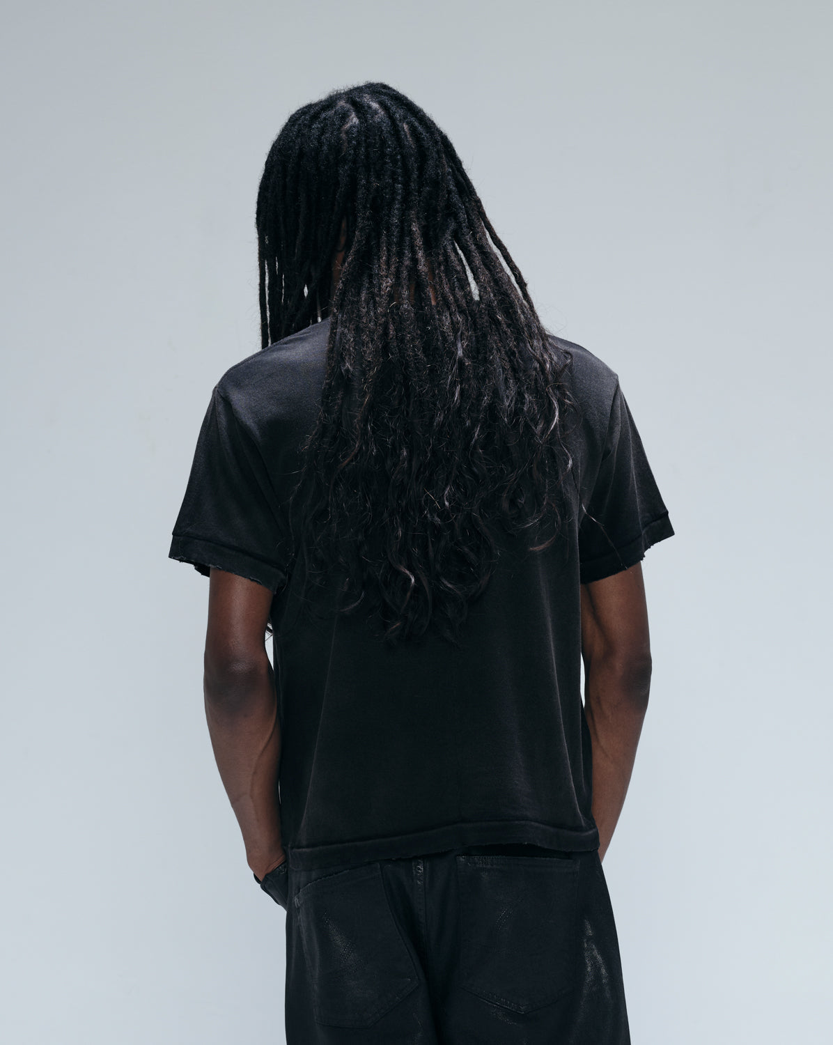 GOAT REGULAR GAZE TEE- FADED BLACK