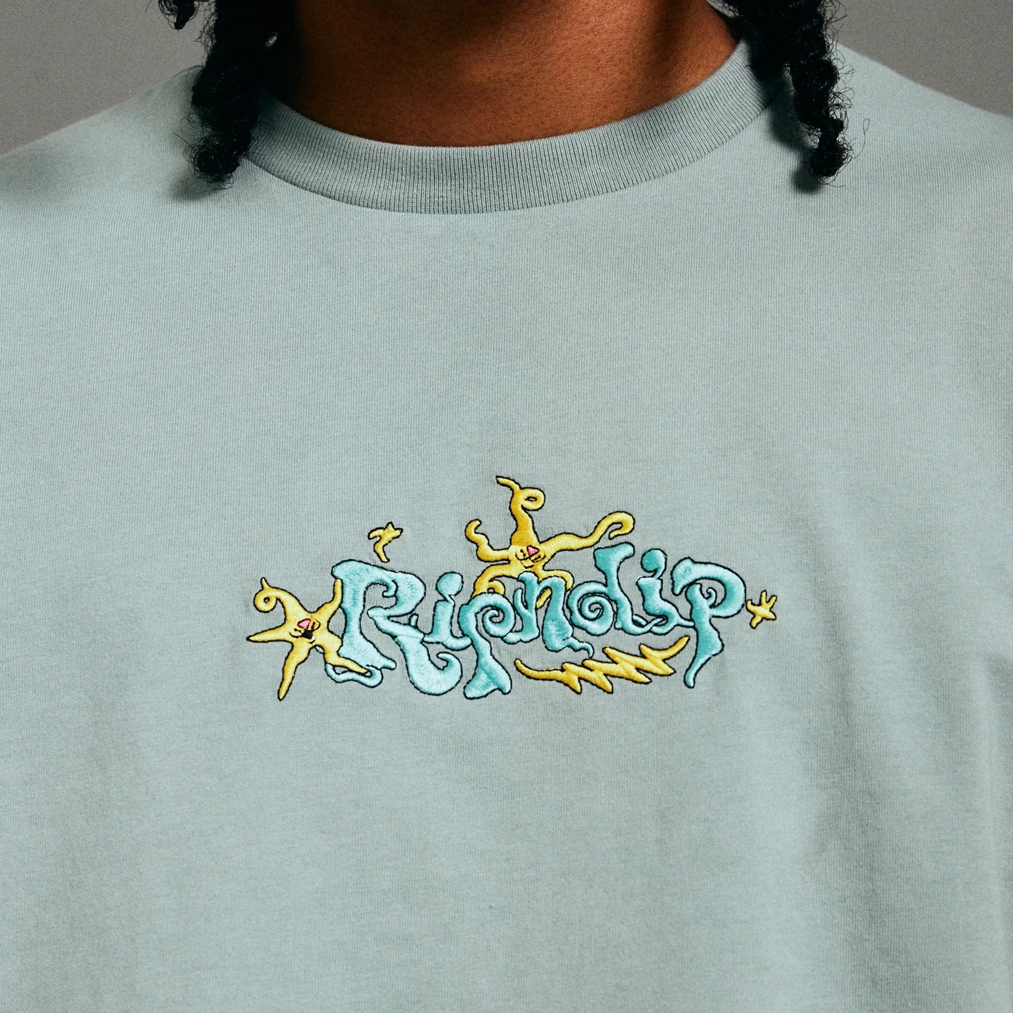 Dreamstate Tee (Charcoal) - Camiseta - Four Street