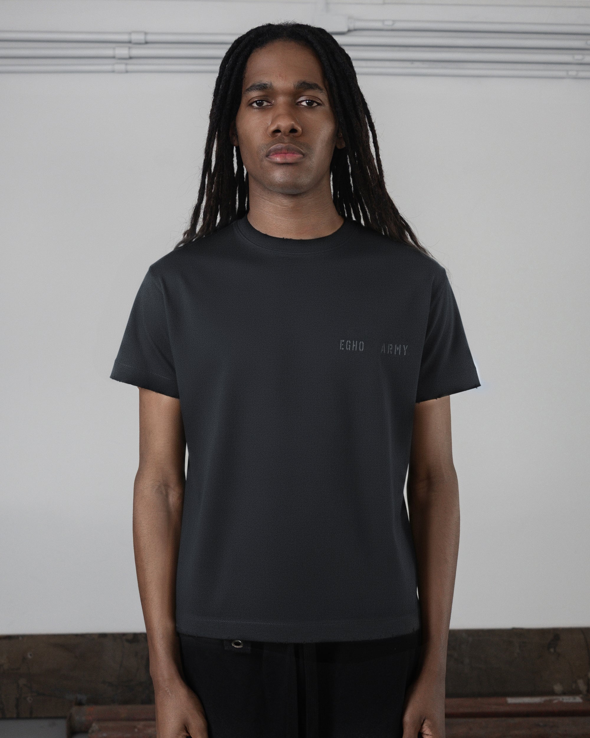 UNF - REGULAR TEE - CARBON