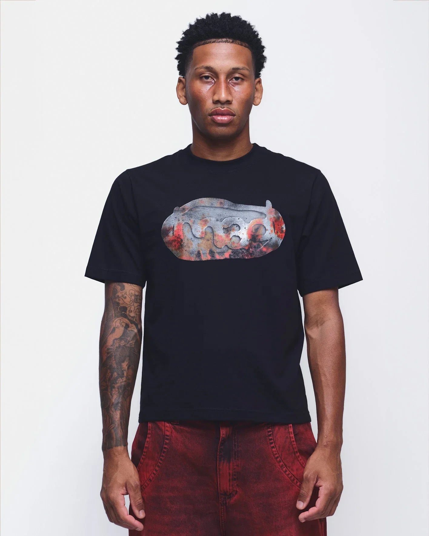 CAMISETA MAD ARQUIVO PRETA - Four Street