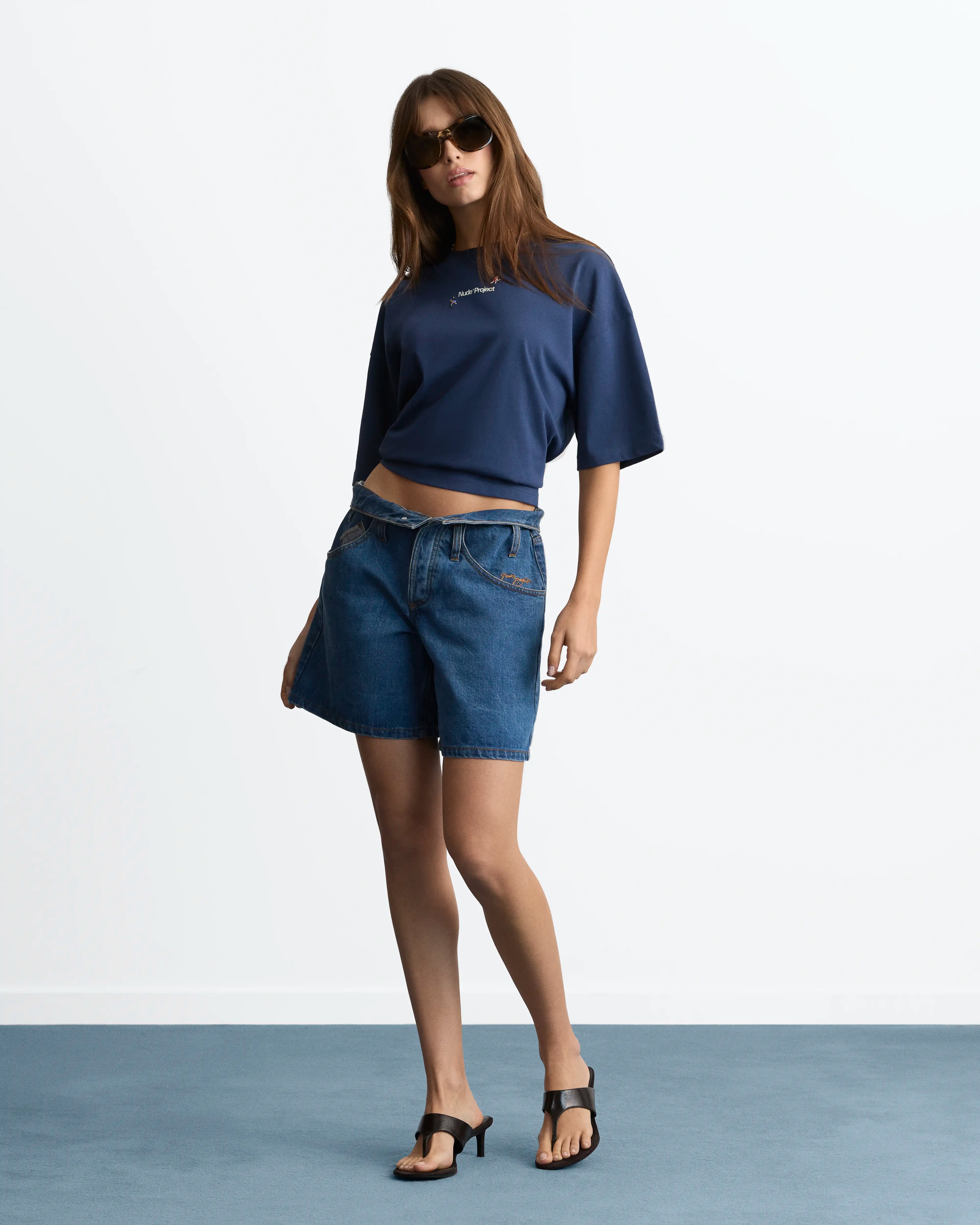 Leisure Club Tee Navy