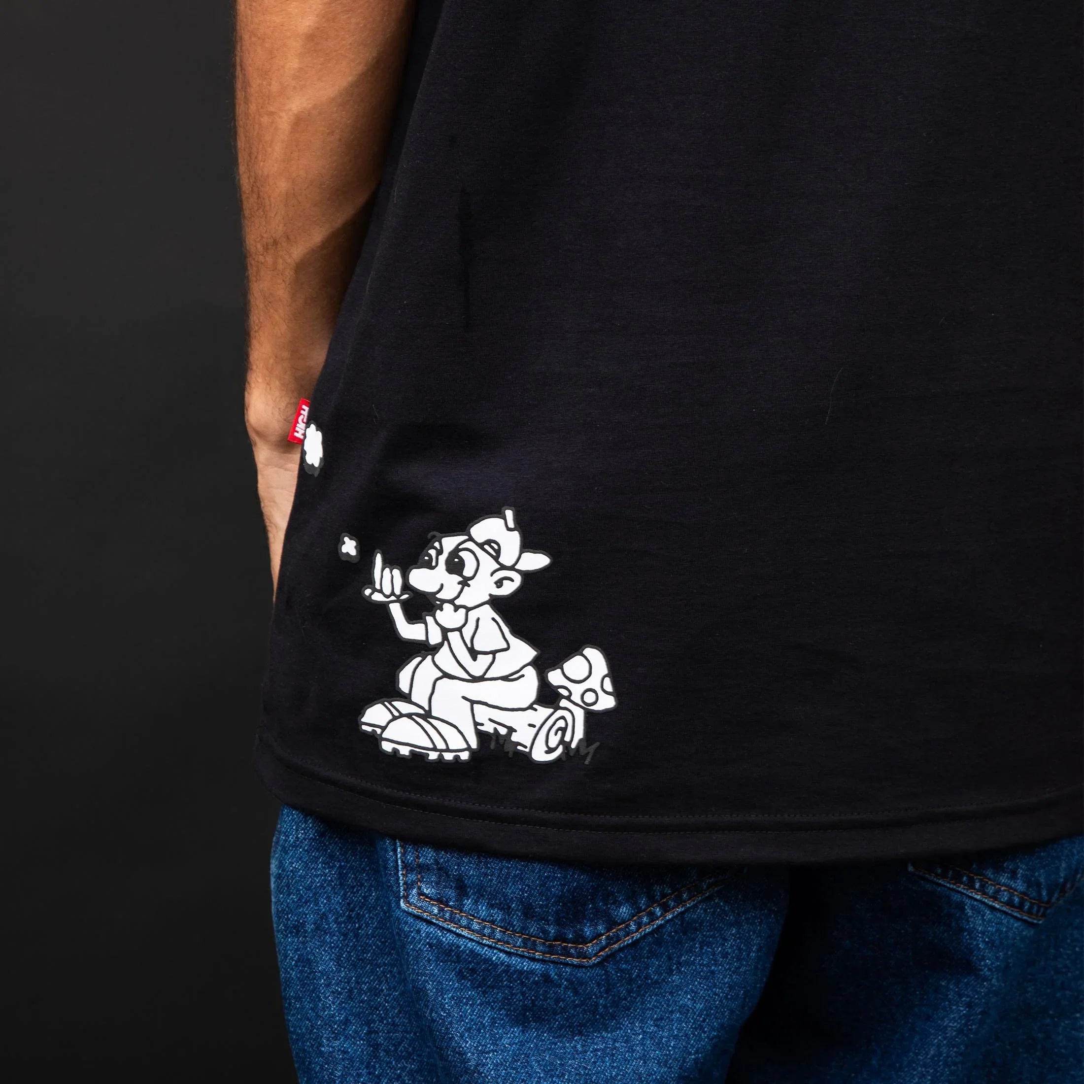 Tee Smoker Black - Four Street