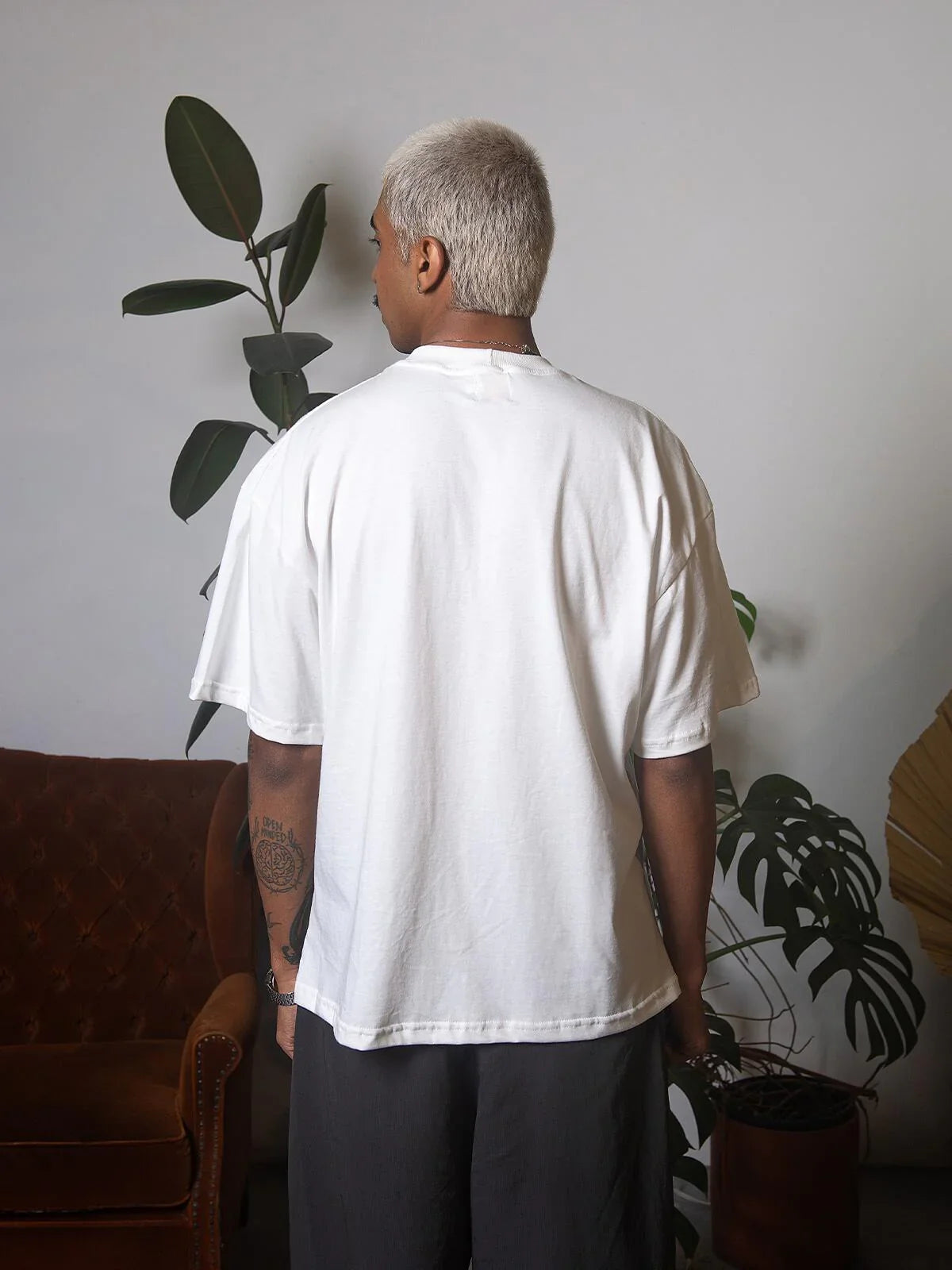 Camiseta Boxy Off White - Four Street