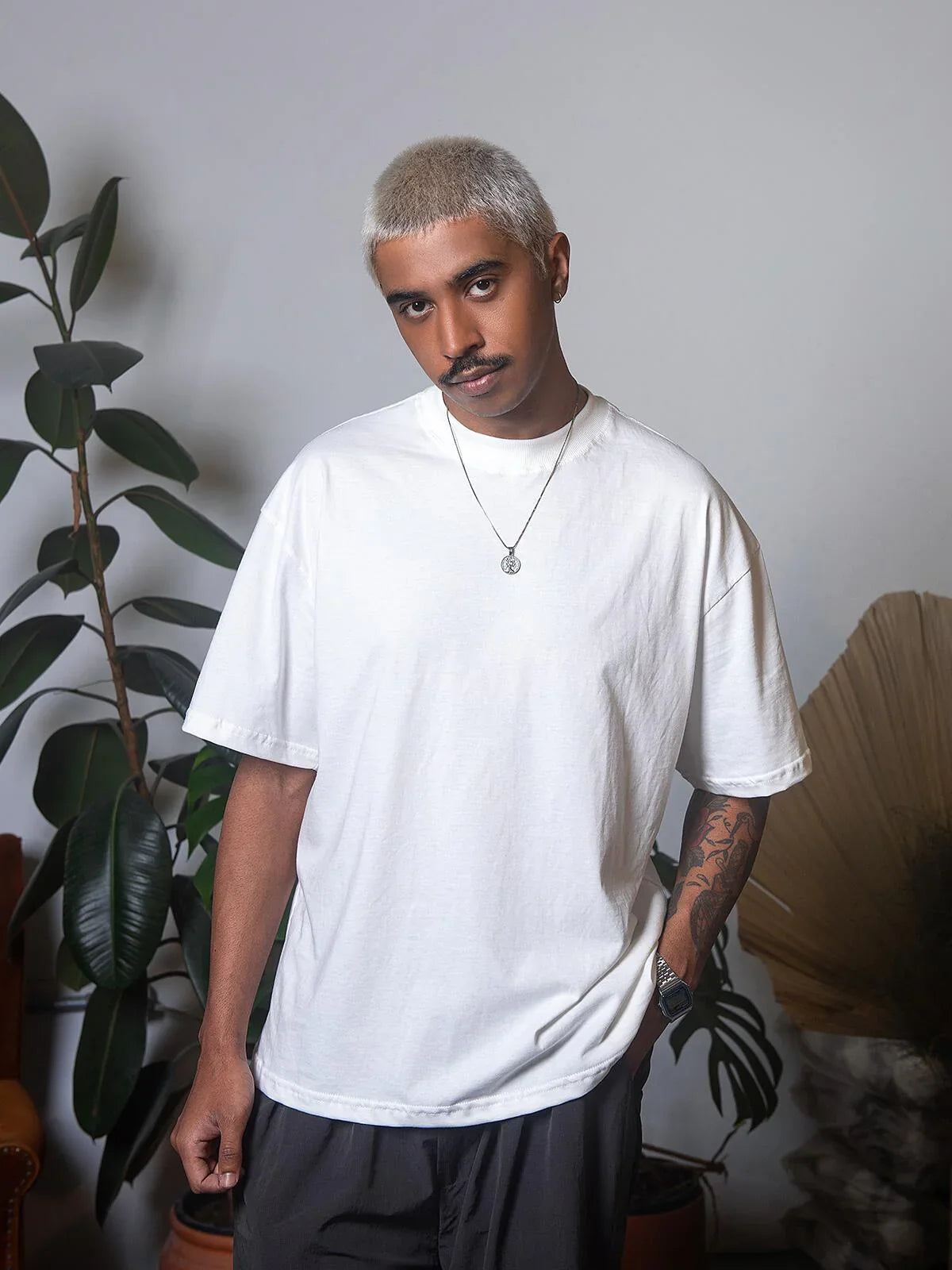 Camiseta Boxy Off White - Four Street