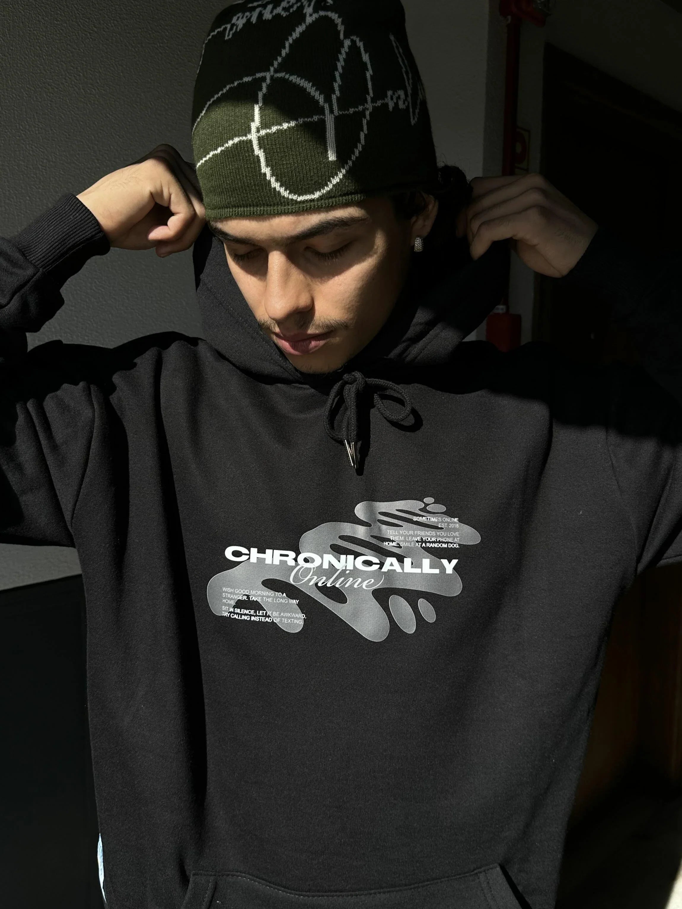 Moletom Canguru Chronically Online - Four Street